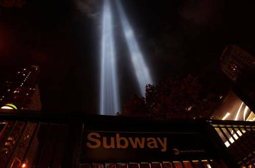 У гроба Папы Иоанна Павла II