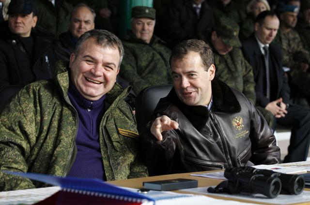 По всей России идет зачистка коррупционеров