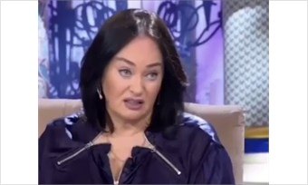 Американский политолог обращается к своим слушателям на лекции