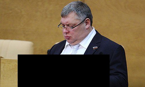 Весь в раздумьях