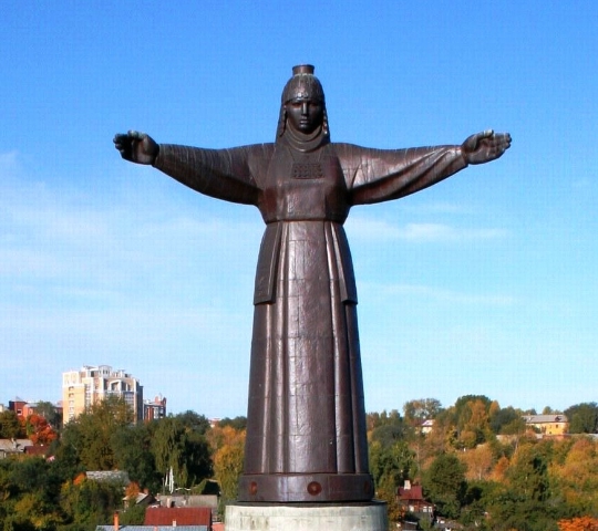 Какие прозвища дают памятникам в России