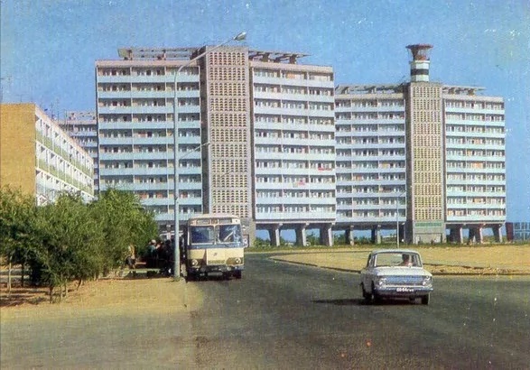 Как чуть не рухнул небоскреб "на ножках"