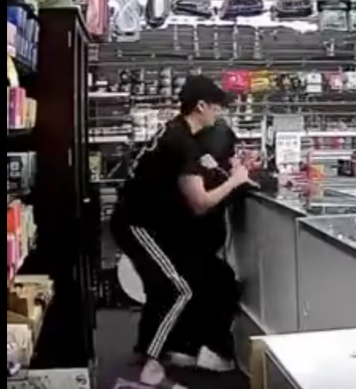 А ну пшёл вон из моего магазина!