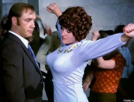 Синий поезд набирает обороты