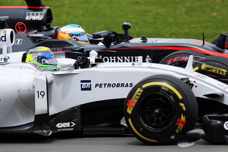 двигатель формула 1 характеристики. Ferrari f138 2013 f. Hamilton f1 2012. Ferrari f138 alonso. Mclaren f1 team.