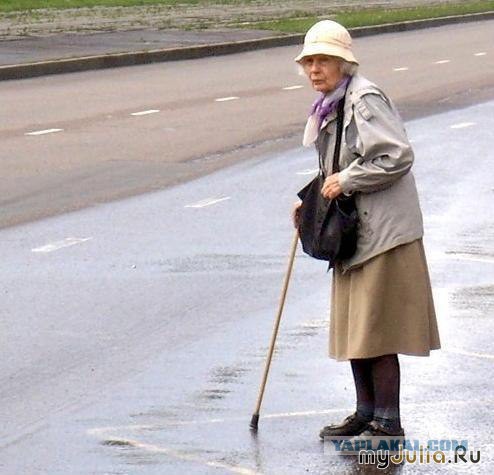 Сбили на пешеходном