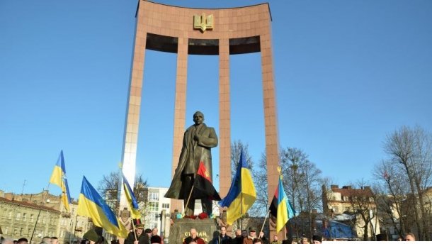 Изгнание бандеровской сволочи из Киева