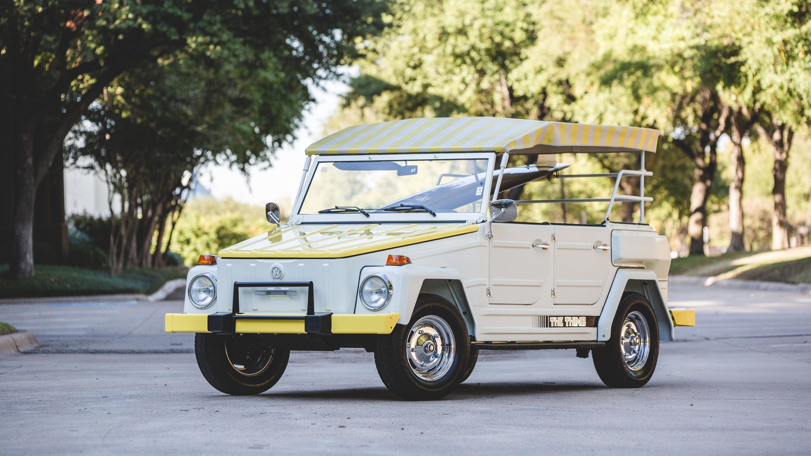 Volkswagen 181 красный