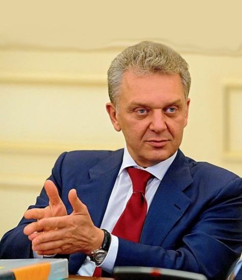 Во Франции завели дело об отмывании денег против вице-премьера Голиковой и её мужа