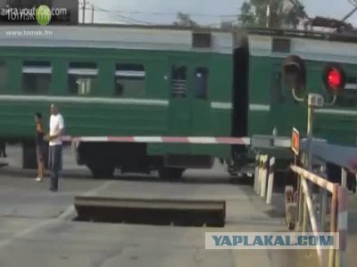 Авария на ж/д переезде (Северный Казахстан)