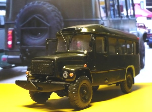 Игра на ЯПе: Угадай АВТО-9