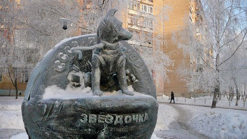 Сядь со мною рядом!