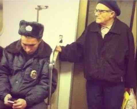 В Томске пенсионера МВД, ветерана боевых действий, не пустили на территорию УВД из-за несоответствия дресс-коду