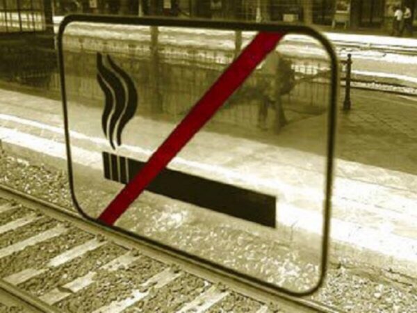Сотрудники РЖД разрешают «дымить» в поездах в обмен на услугу
