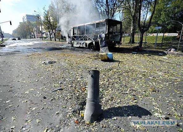 Видео растреляного автобуса под Волновахой