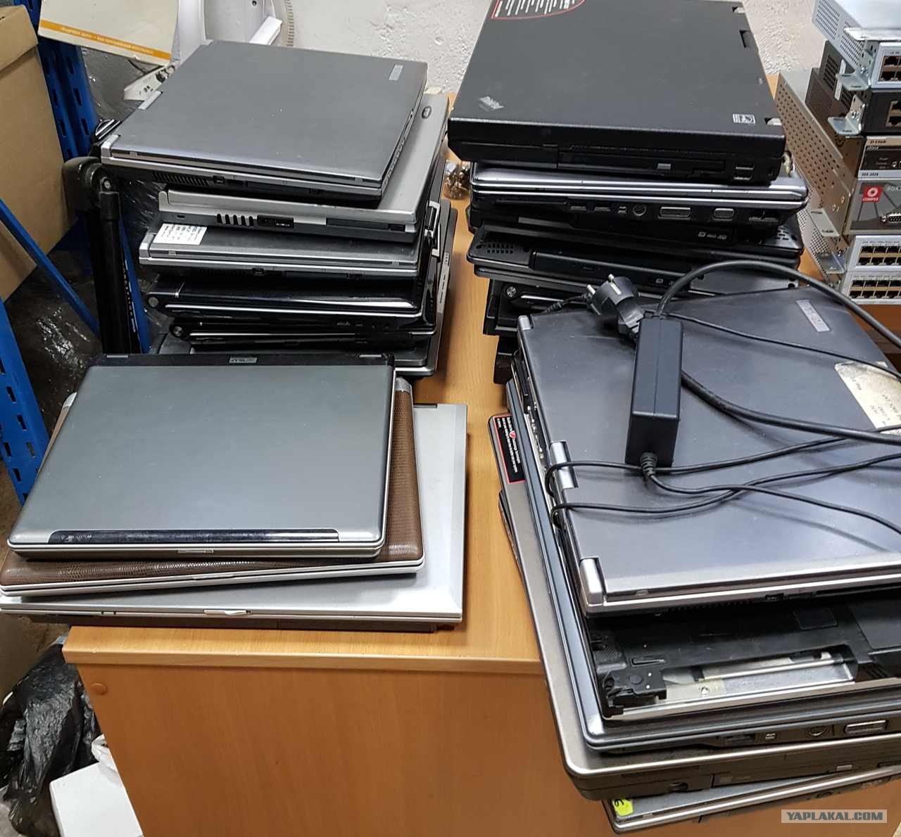 Авито купить ноутбук б у. Много ноутбуков. Ноутбук б/у. Ноутбуки запчасти много. Промышленный ноутбук б/у.