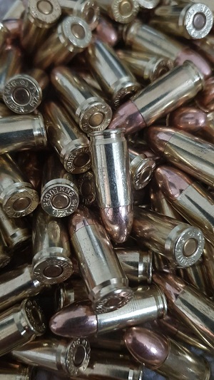 Курс рубля к доллару превысил 70р, к евро 80р