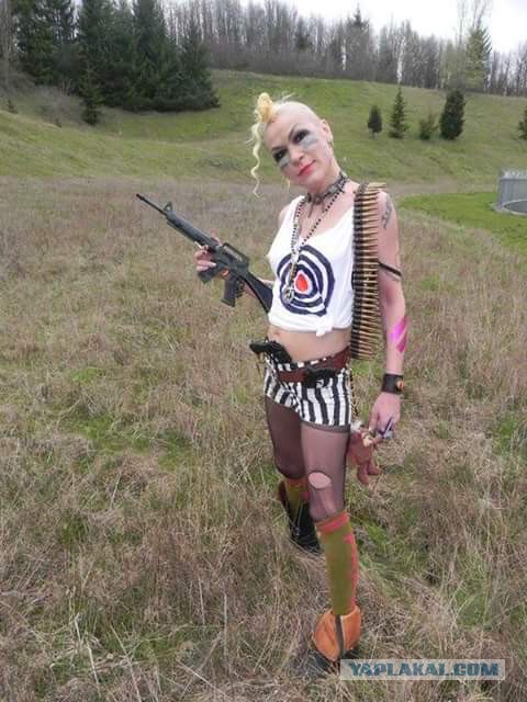 Внучка Сталина сфотографировалась в образе панка в США