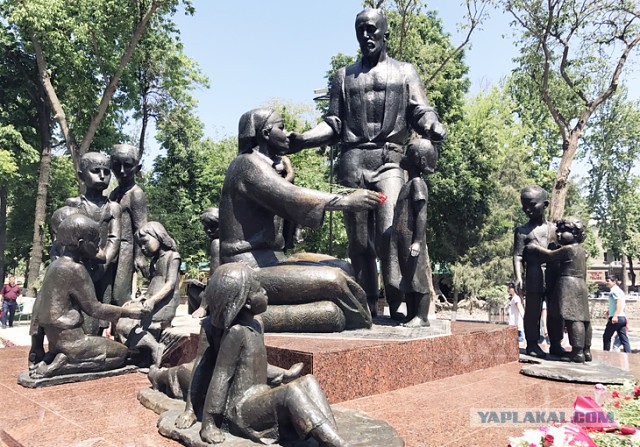 Про Узбекистан.
