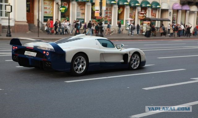 Эксклюзивные автомобили в России на старых фото