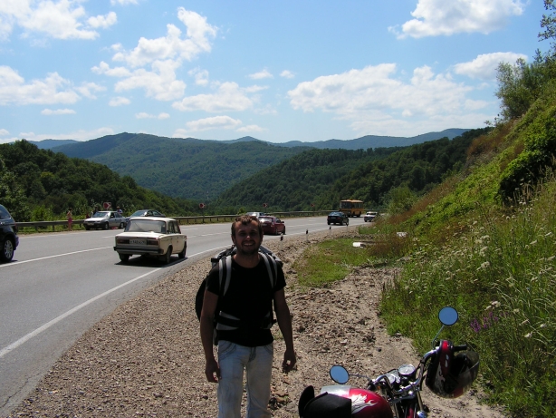 Путешествие вдвоем на одном мопеде на море. 40фото