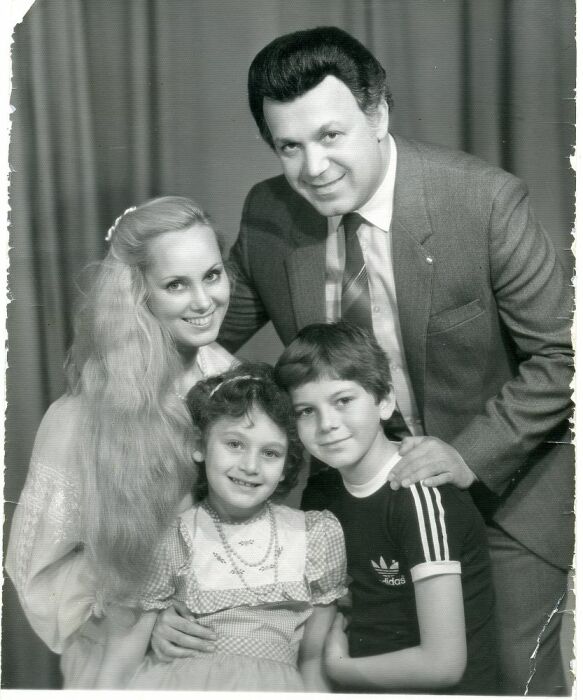 «Как живете с таким чудовищем?!»: За что Людмила Гурченко не смогла простить Иосифа Кобзона