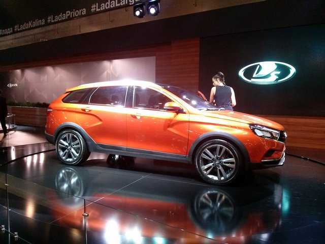 Первый тест-драйв Lada Vesta