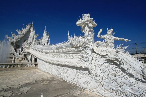 Белый храм в Чианг Рае (Wat Rong Khun)