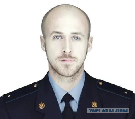 Райана Гослинга хотят замазать и одеть