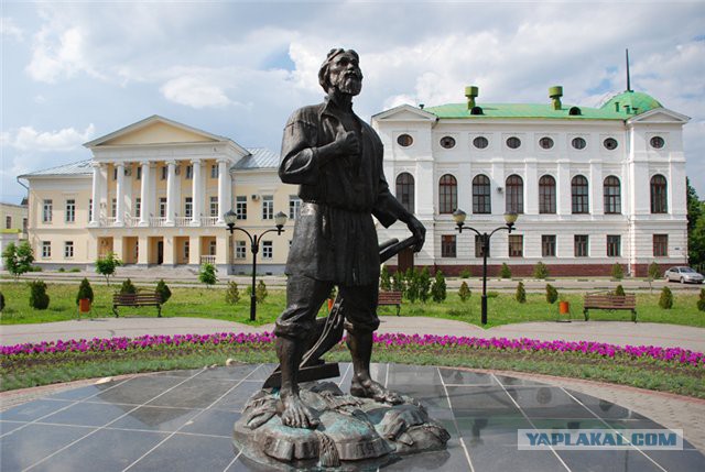 Интересные памятники вашего города