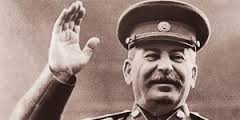 Отец-душегуб в зале суда с улыбкой