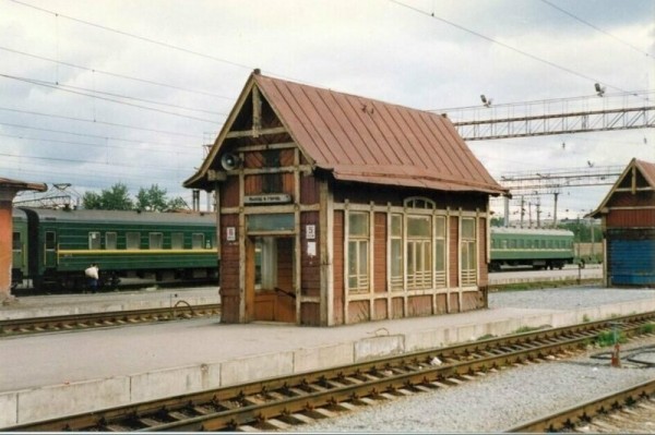 Провинциальные девяностые