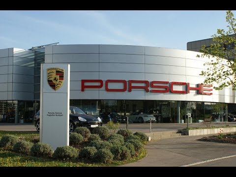 «Порше» устроил массовую аварию на улице Капотня в Москве
