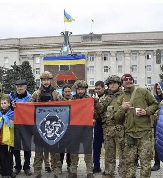 Двоих российских военнослужащих задержали по подозрению в убийстве пятерых человек в Херсонской области