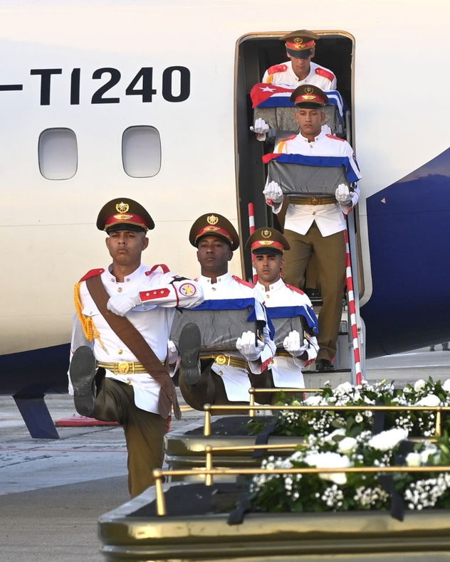 Куба прощается со своими героями, погибшими в Венесуэле