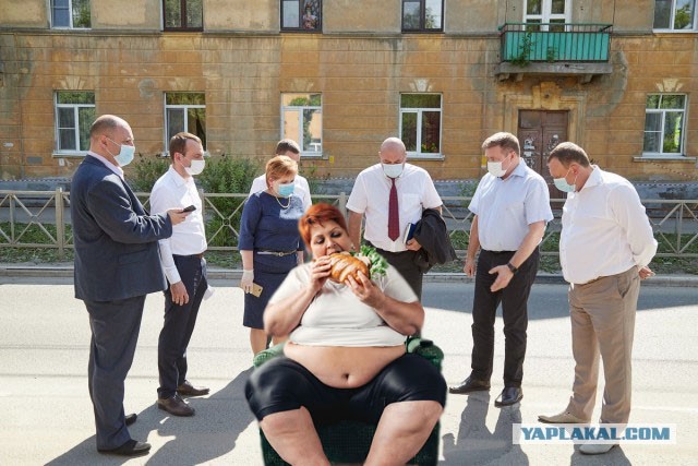 Фотожаба - настало время заморить червячка. Без иишницы