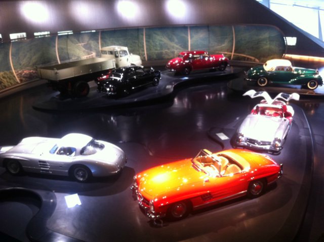 Фотоотчет. Германия. Музей Mercedes-Benz