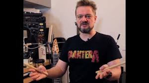 Как правильно удивляться барабанщику