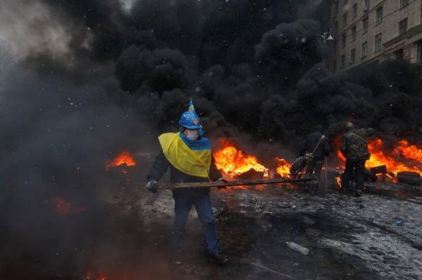 Горит крупнейшая в Европе свалка автопокрышек