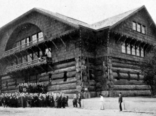 Самая большая бревенчатая хижина в мире: история здания лесного хозяйства в Портленде, штат Орегон