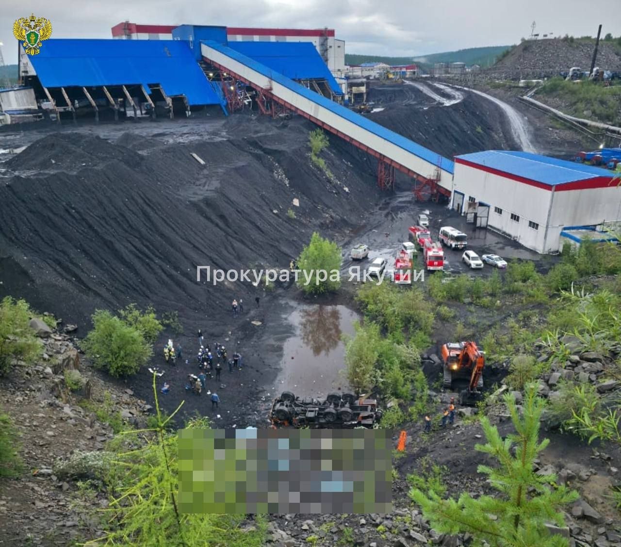 13 человек погибли и 7 пострадали в ДТП в Якутии — вахтовый автобус рухнул с высоты 25 метров.