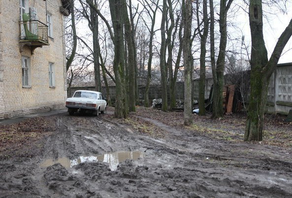 Медведев призвал россиян 18 марта "выйти из Интернета в реальную жизнь"