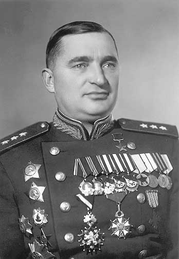 Почему Сталин требовал от боевого генерал сменить фамилию