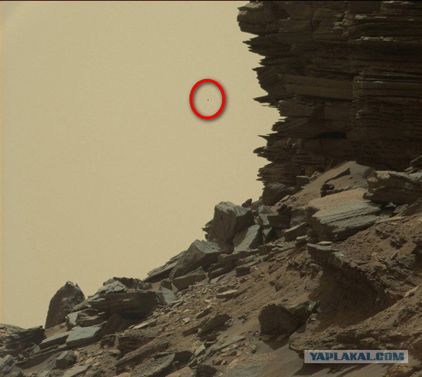 Получены первые цветные фото марсианских скал с зонда Curiosity.