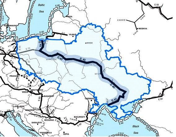Премьер Украины хочет соединить Балтийское и Черное моря водным путем