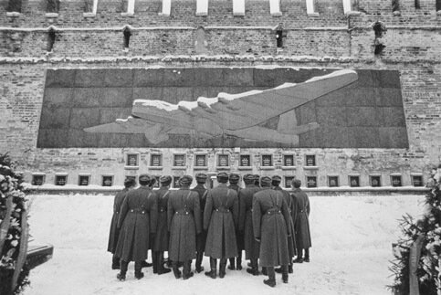 Москва и москвичи. Двадцатый век. 12.05.25