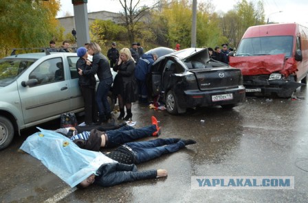 Спас пешехода ценой здоровья и машины.Петрозаводск