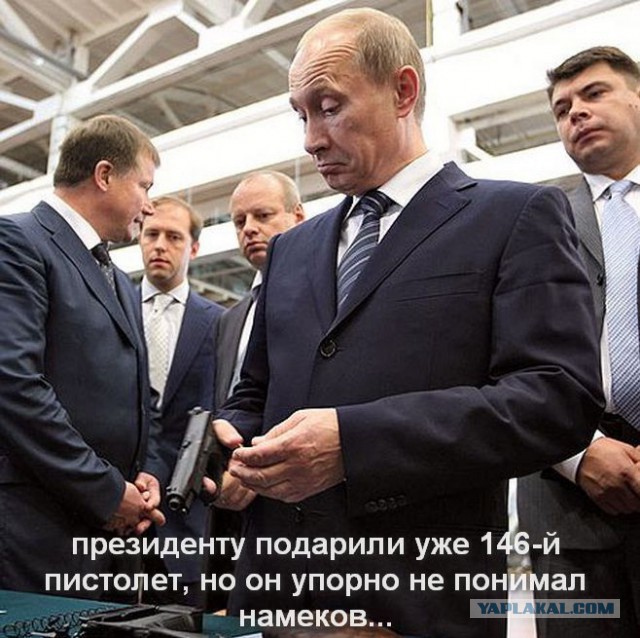 Под Волгоградом мужчина прыгнул с ГЭС, оставив посреди плотины Lexus