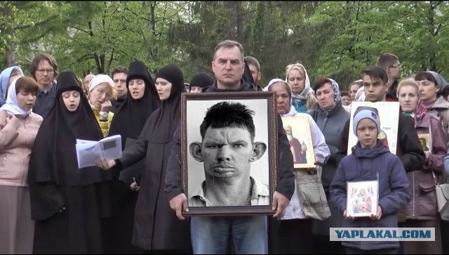 Получивший по морде «журналист»-провокатор не унимается