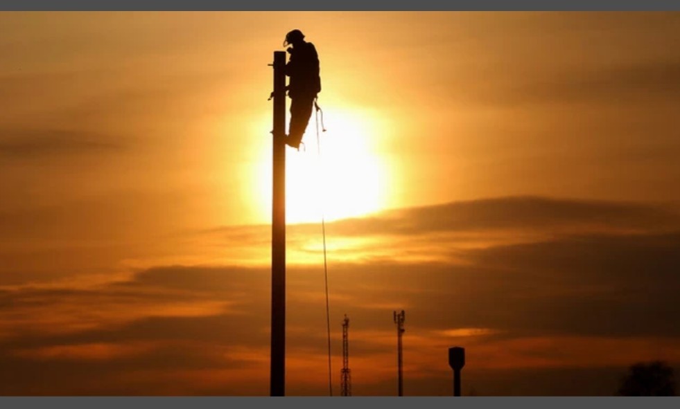 Провайдеры заявили о массовом демонтаже их оборудования на опорах «Россетей»